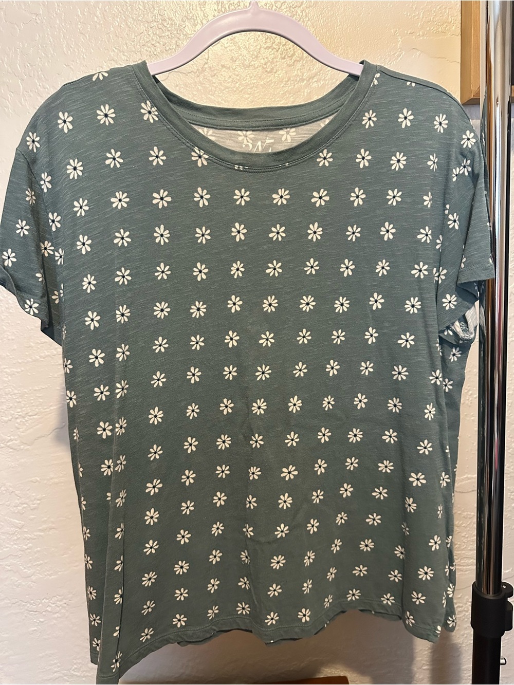 Women's Teal Daisy Print Short Sleeve Top